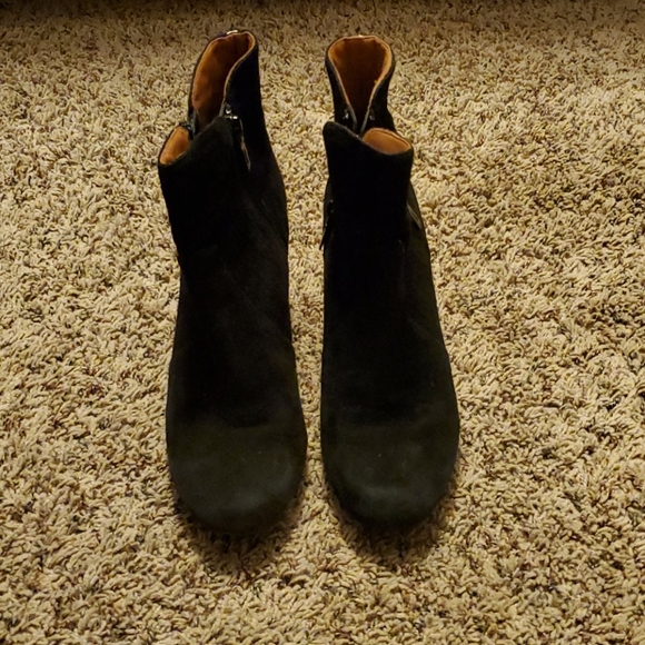 Clarks - Picture 2 of 10